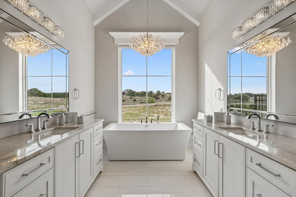 1051 N Cattlemans Crossing Dr Property Photo 18