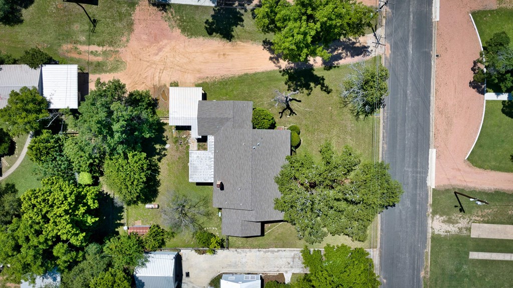 325 E Rainey Property Photo 5