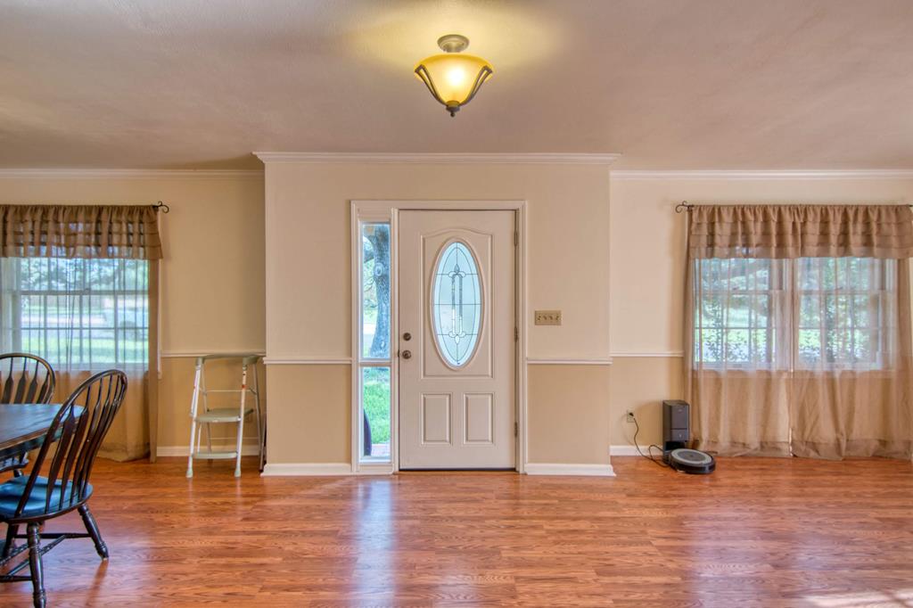 325 E Rainey Property Photo 14