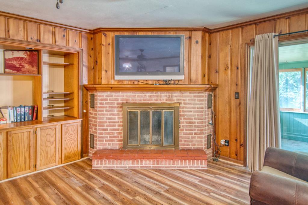 325 E Rainey Property Photo 18