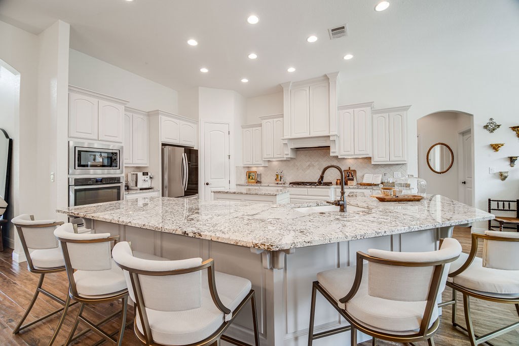 2143 Stone Oak Property Photo 16
