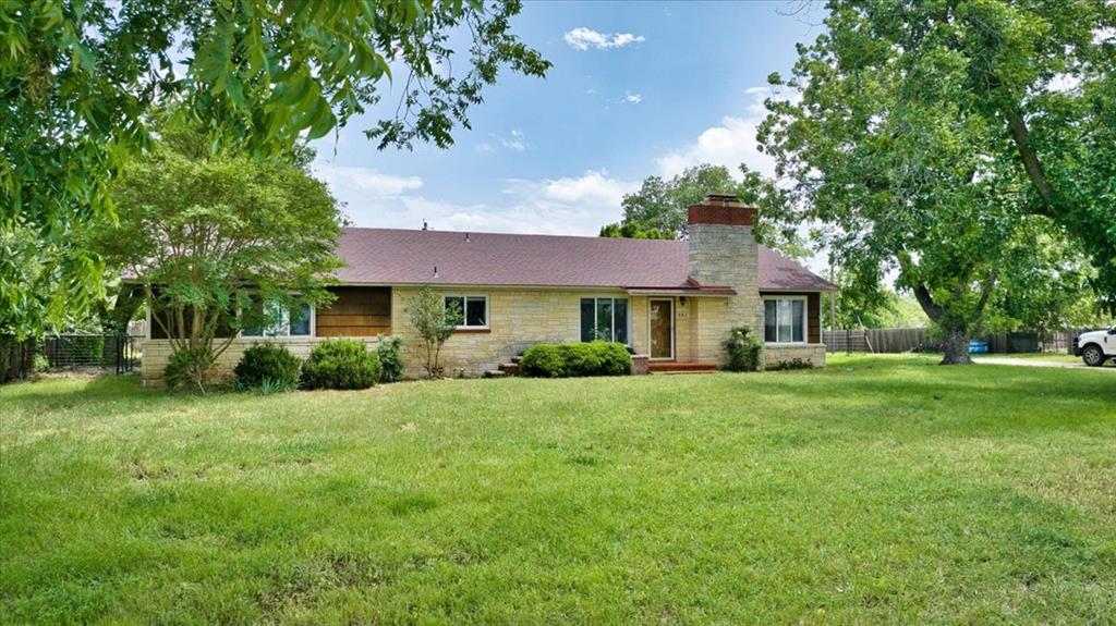 931 Doole St Property Photo 1