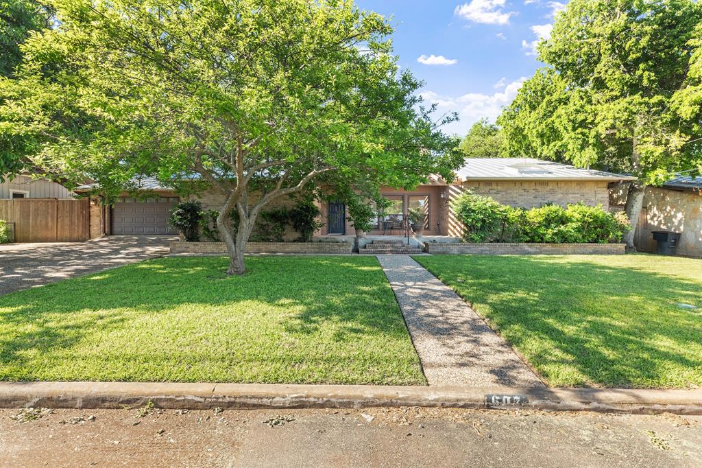 607 Franklin Property Photo
