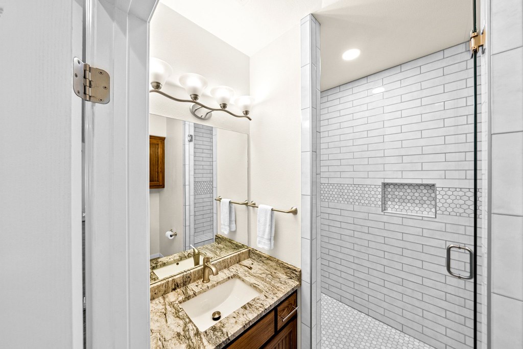 306 S Acorn St Property Photo 24