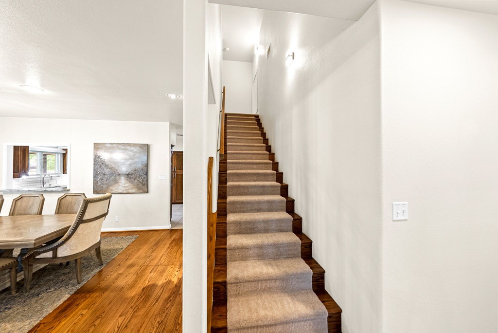 306 S Acorn St Property Photo 40
