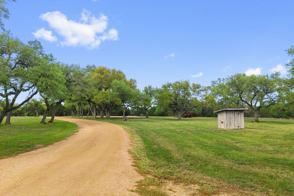 7503 E Us Hwy 290 Property Photo 22