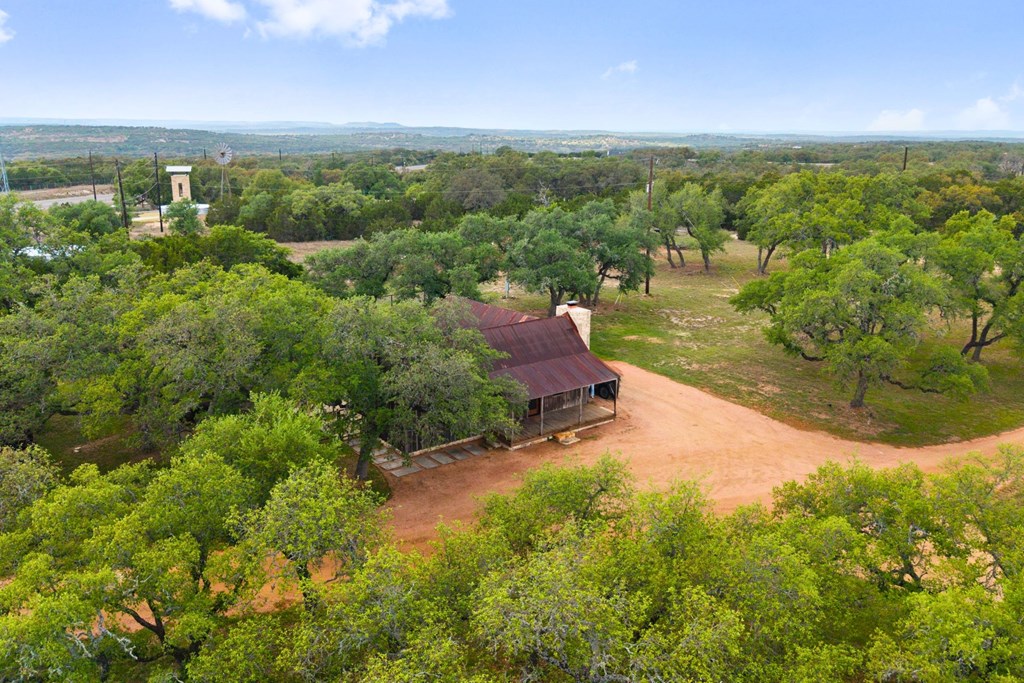 7503 E Us Hwy 290 Property Photo 39