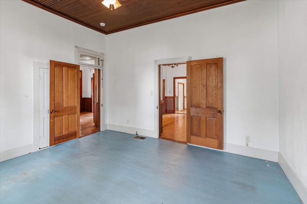 631 Westmoreland St Property Photo 21