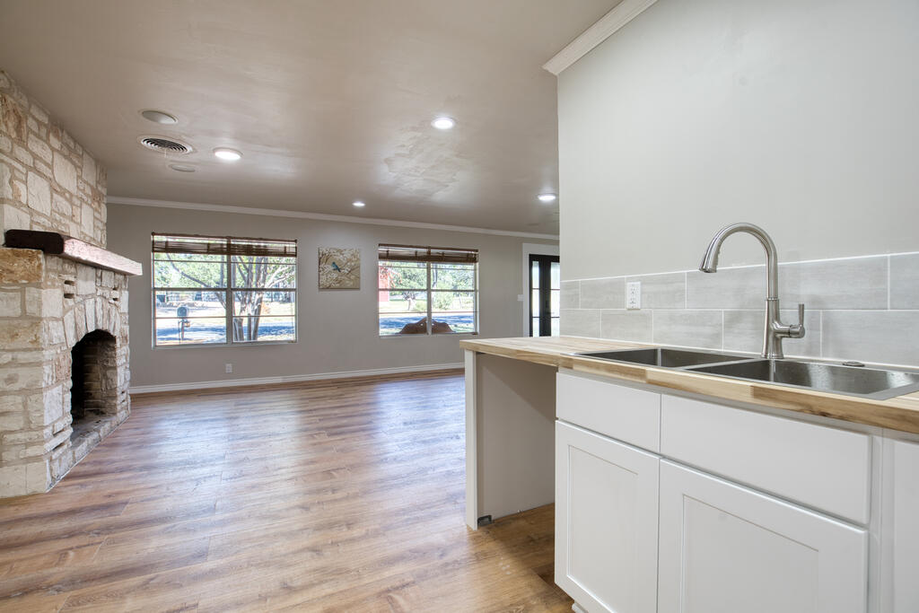202 Bluebonnet Property Photo 18