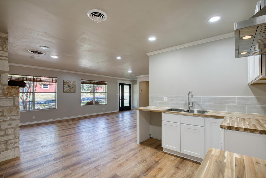 202 Bluebonnet Property Photo 19