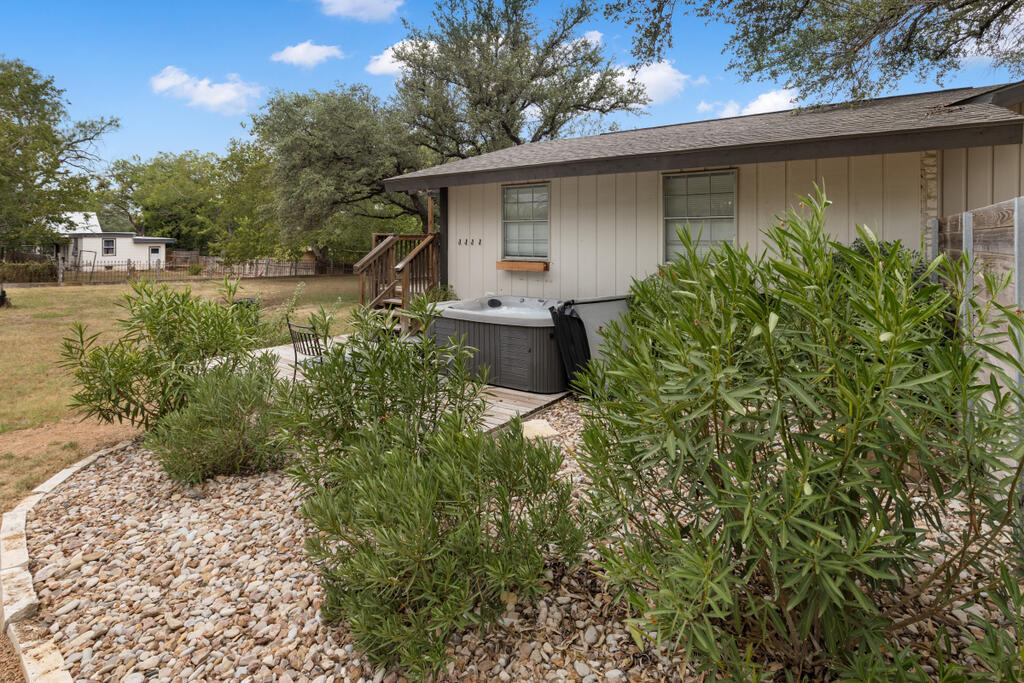 202 Bluebonnet Property Photo 32