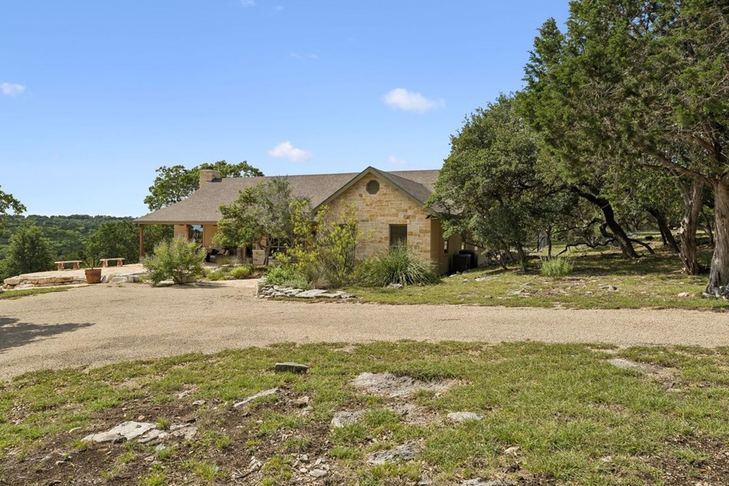 306 S Charles Rd Property Photo 4