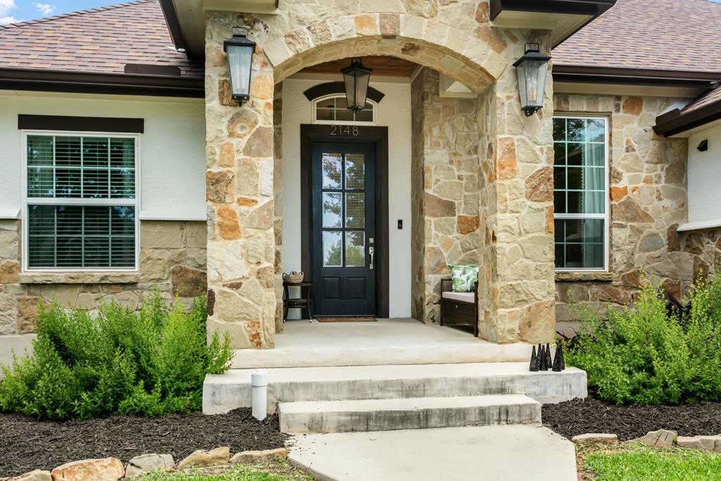 2148 Amberstone Property Photo 1