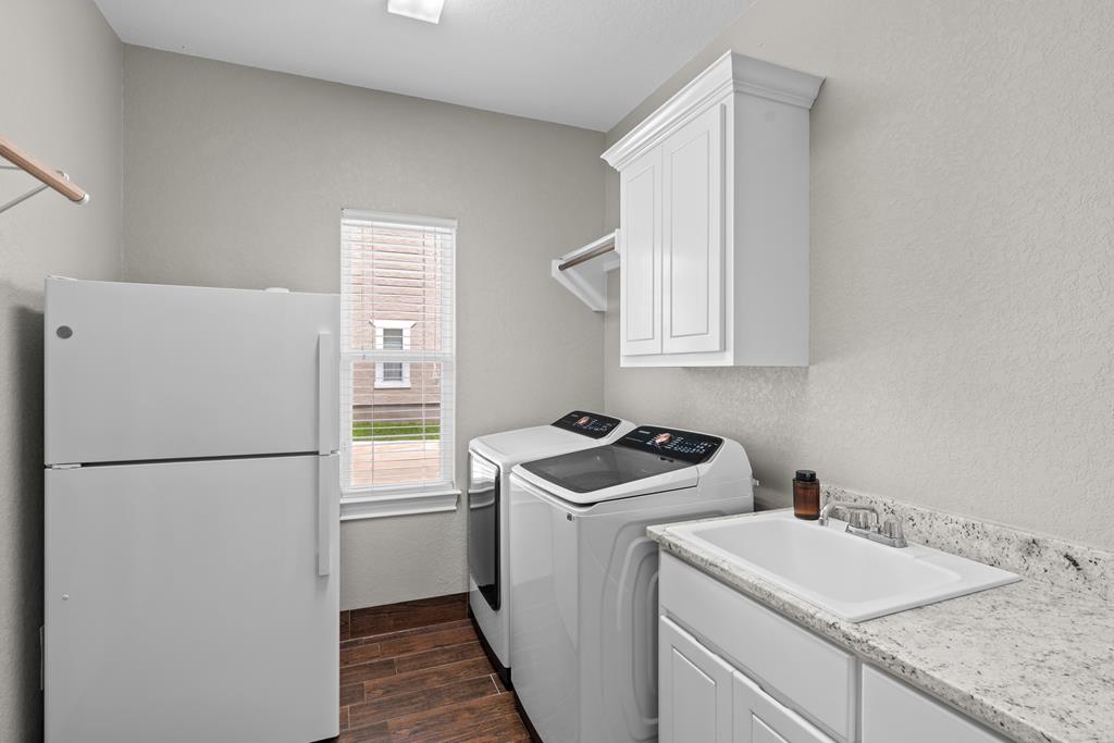 2148 Amberstone Property Photo 29