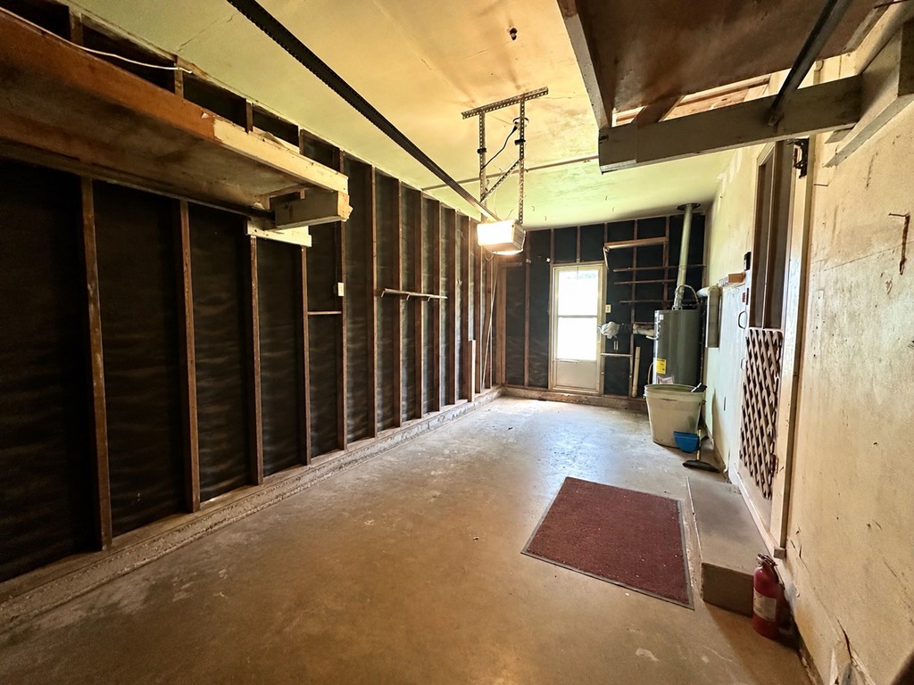 106 W Burbank St Property Photo 14