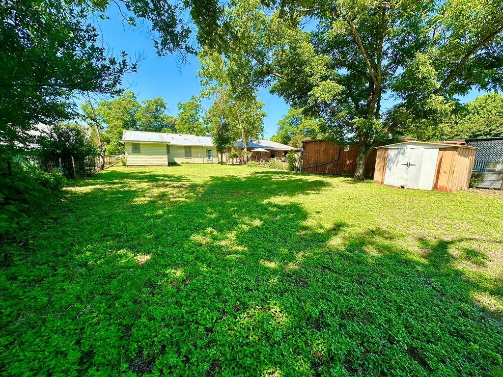 106 W Burbank St Property Photo 19