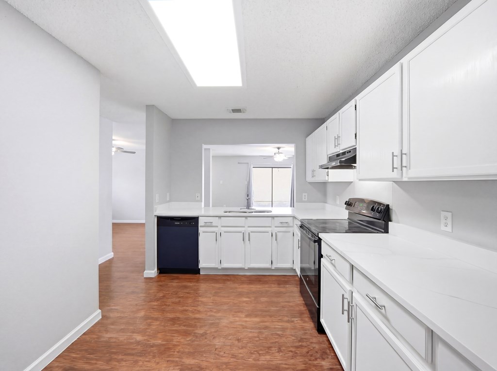 6827 Celes Meadow Dr Property Photo 7