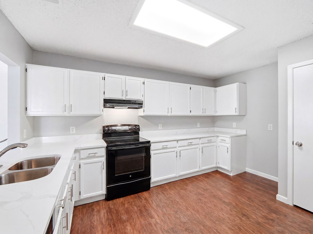 6827 Celes Meadow Dr Property Photo 8