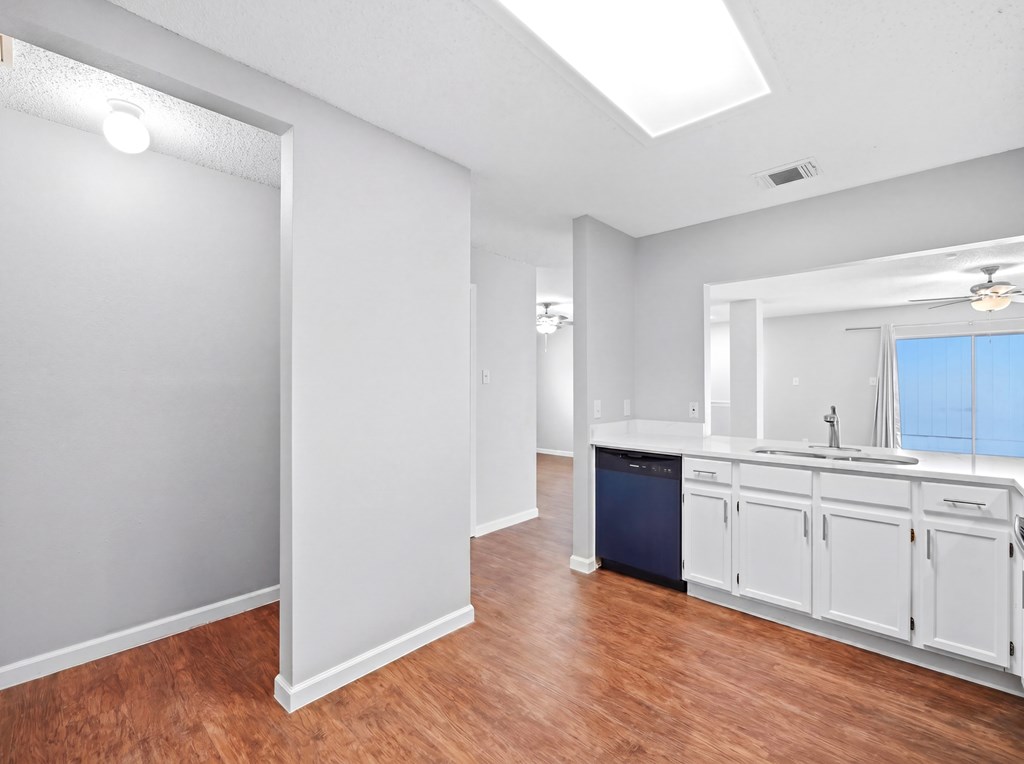6827 Celes Meadow Dr Property Photo 9