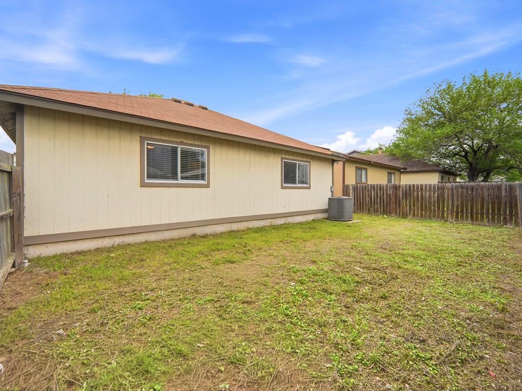 6827 Celes Meadow Dr Property Photo 24