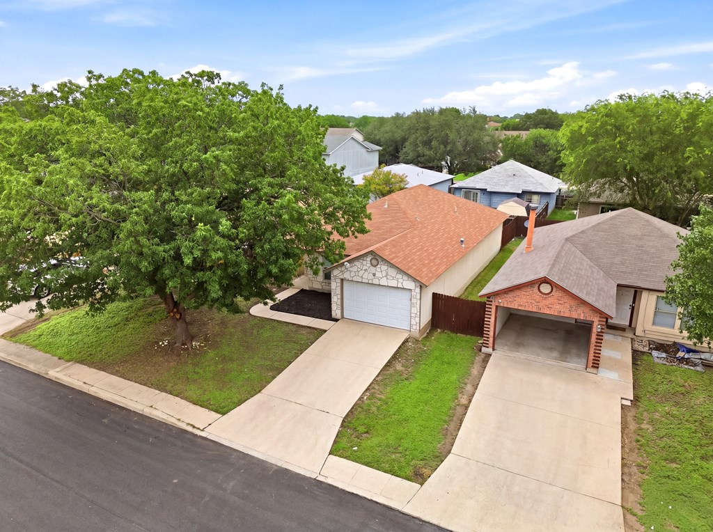 6827 Celes Meadow Dr Property Photo 29