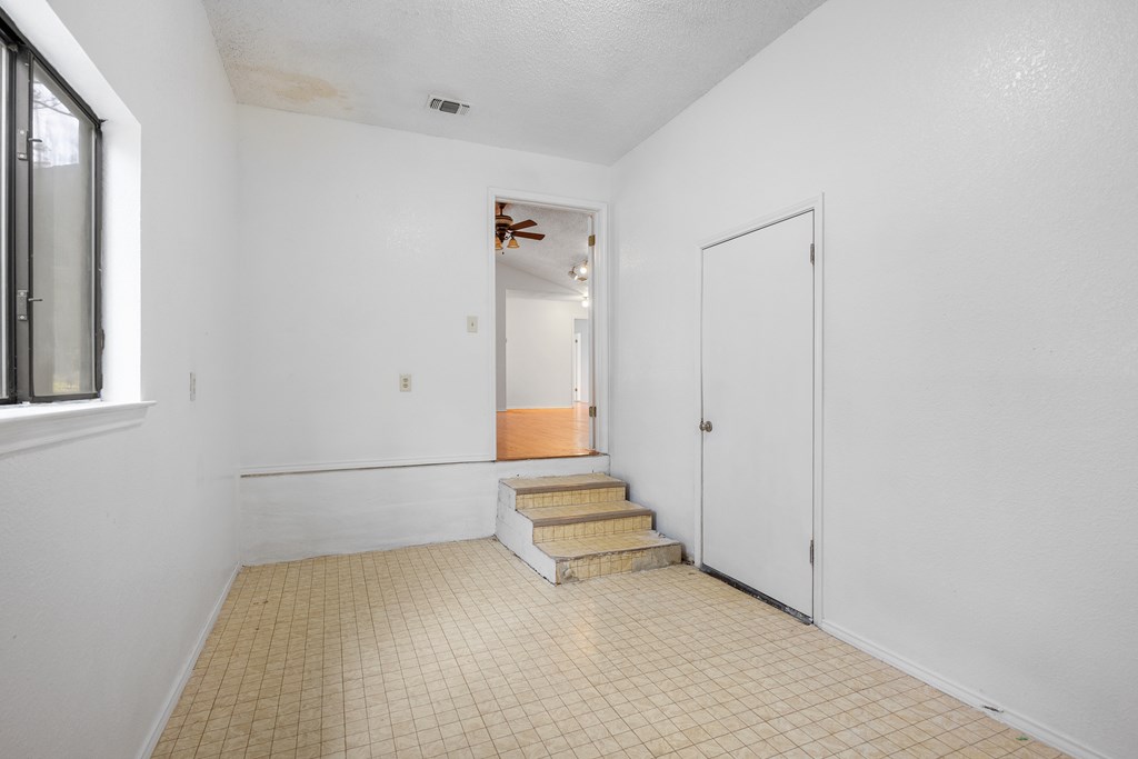 127 Whitetail Drive Property Photo 4