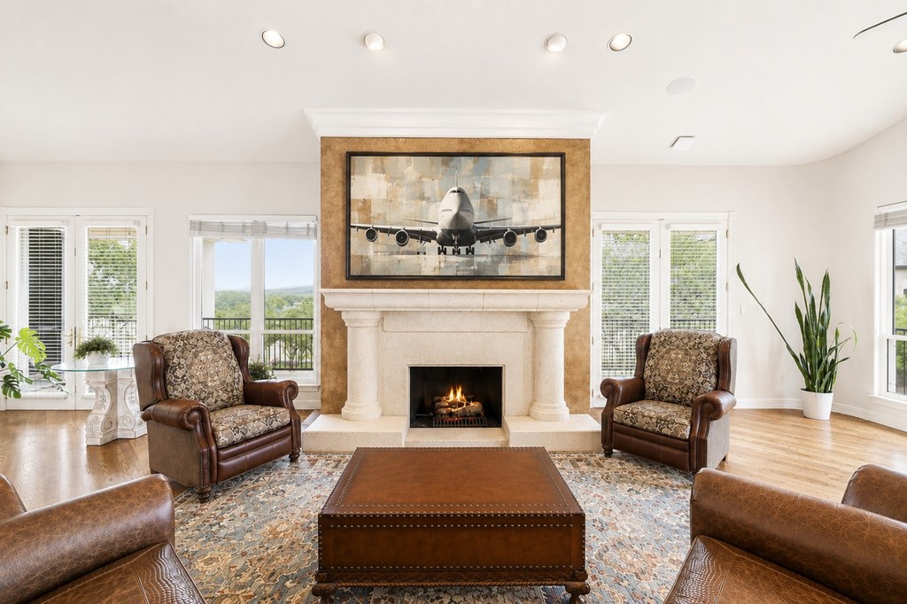 107 Deerwood Property Photo 13
