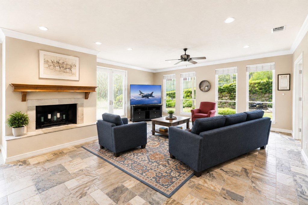 107 Deerwood Property Photo 24