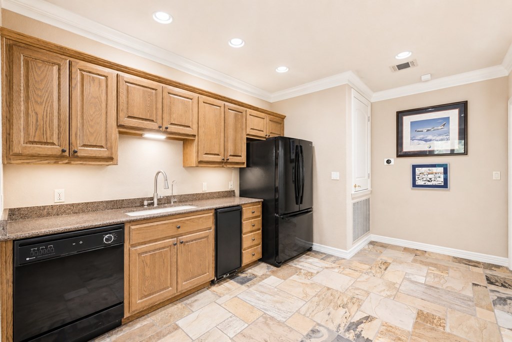 107 Deerwood Property Photo 27