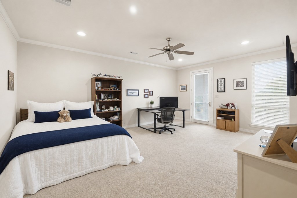107 Deerwood Property Photo 31