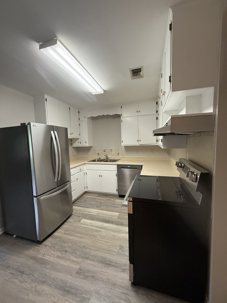 1407 N Crockett St Property Photo 4