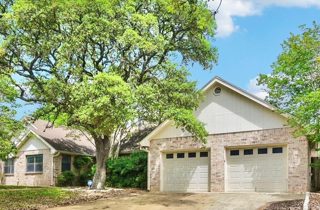 1310 N Warbler Dr. Property Photo 1