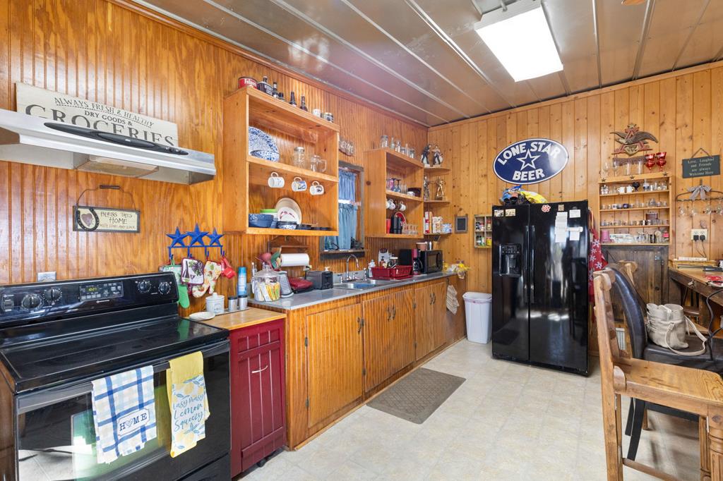 73 Fm 1221 Property Photo 26