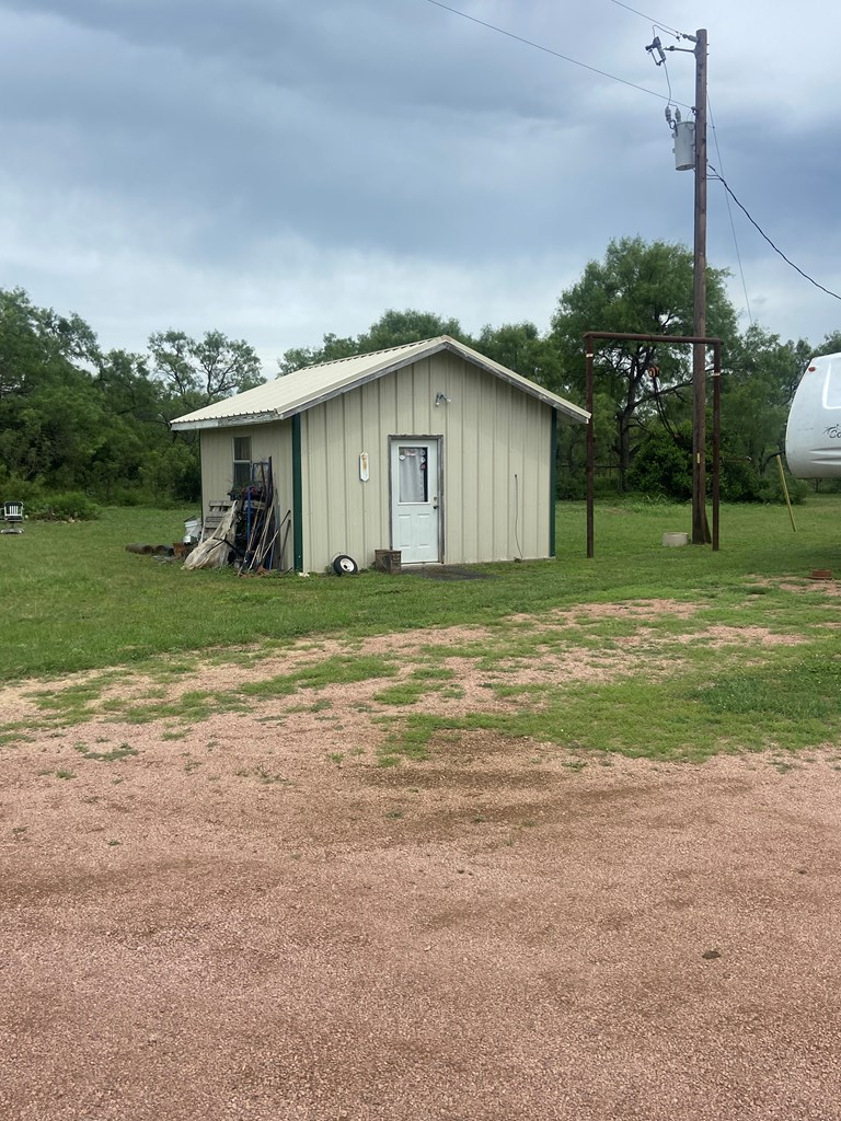 189 E Par-don Road Property Photo 4