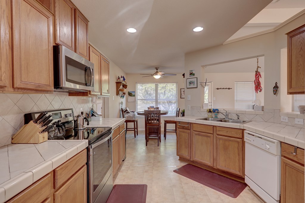 680 Windmill Ridge Property Photo 17