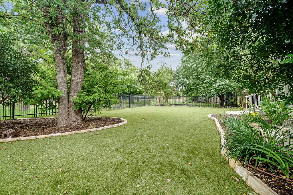 218 E Creekview Dr Property Photo 28