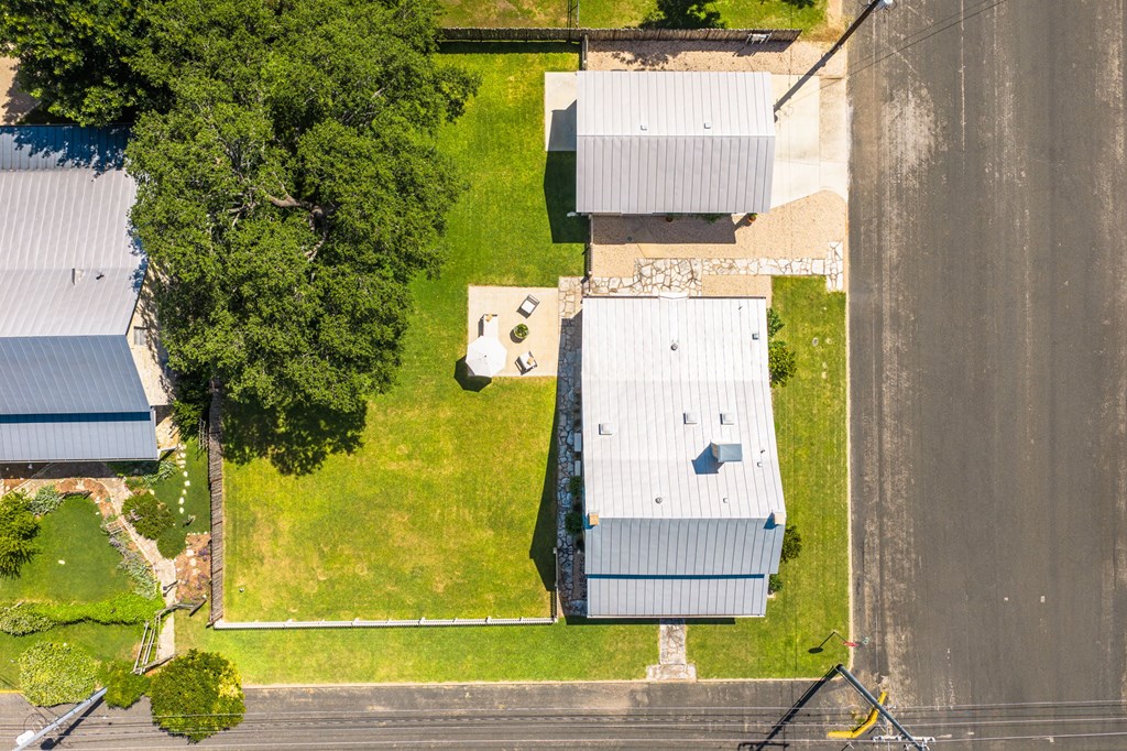 419 W San Antonio St Property Photo 44