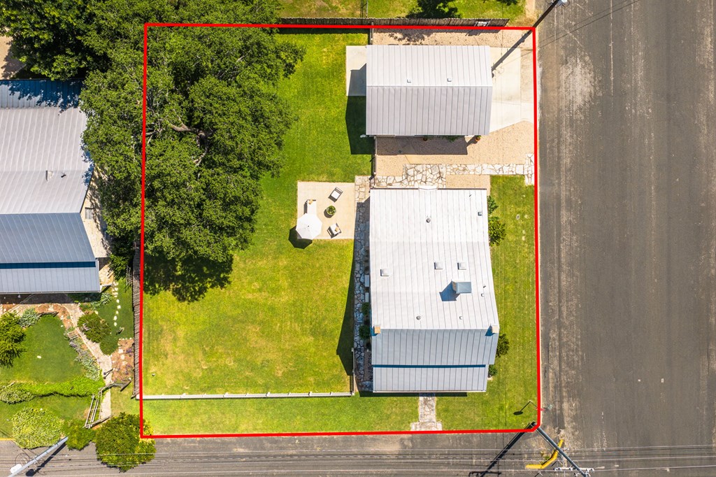 419 W San Antonio St Property Photo 45