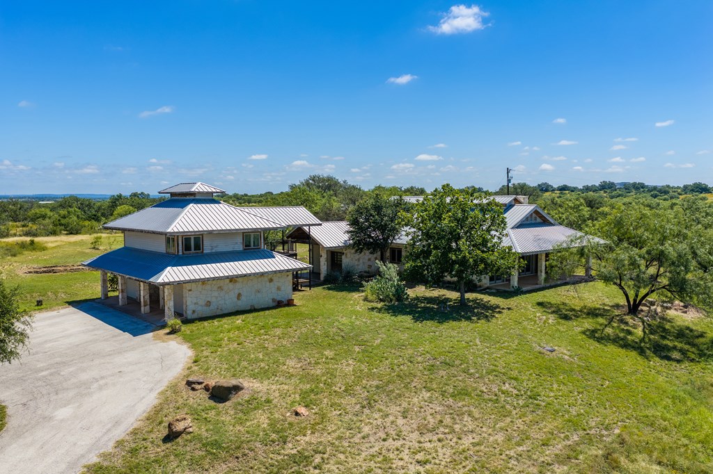1128 County Rd 312 Property Photo 3