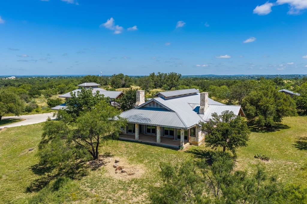 1128 County Rd 312 Property Photo 4