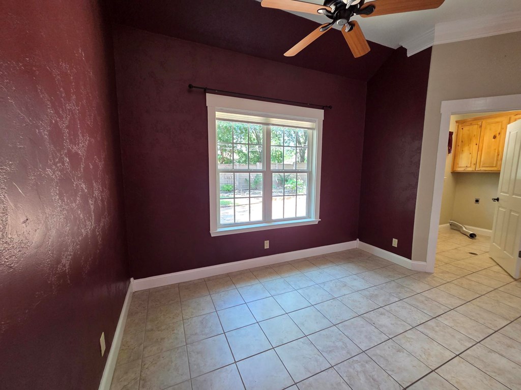 2150 Hedgestone Property Photo 16
