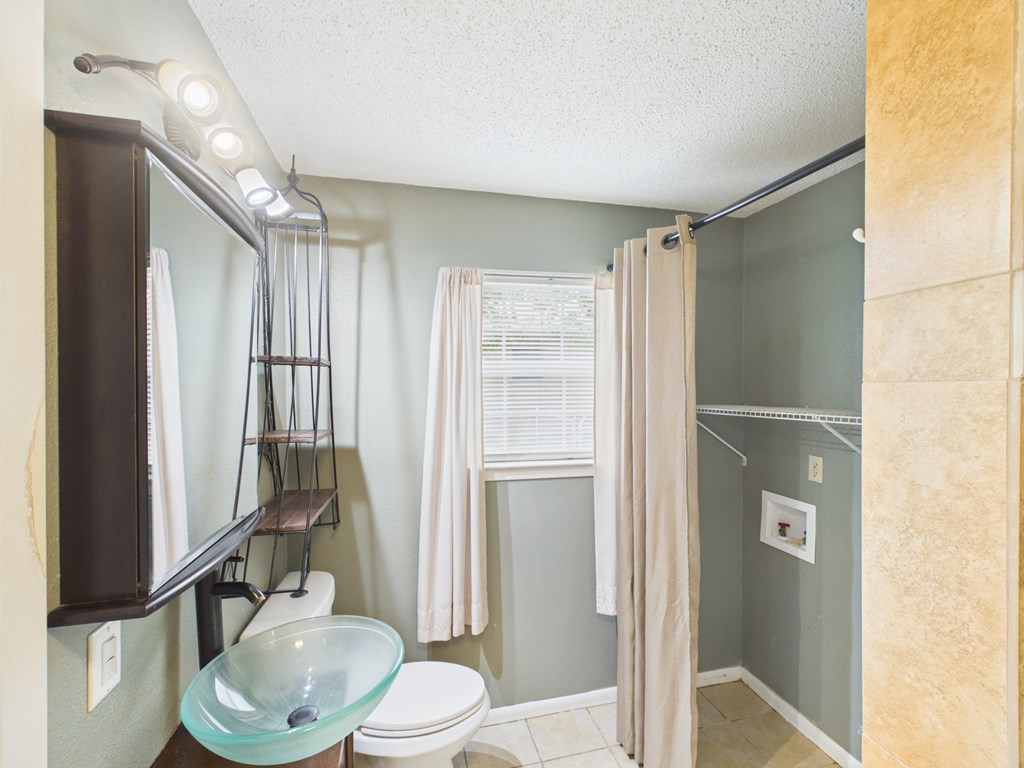 328 Glenmoor Dr Property Photo 7