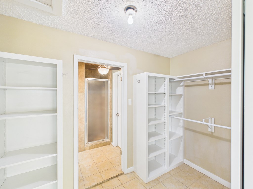 328 Glenmoor Dr Property Photo 10