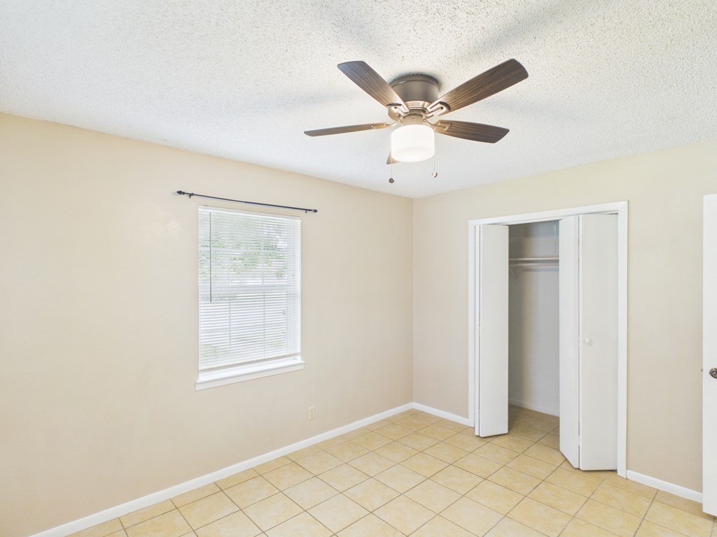 328 Glenmoor Dr Property Photo 15