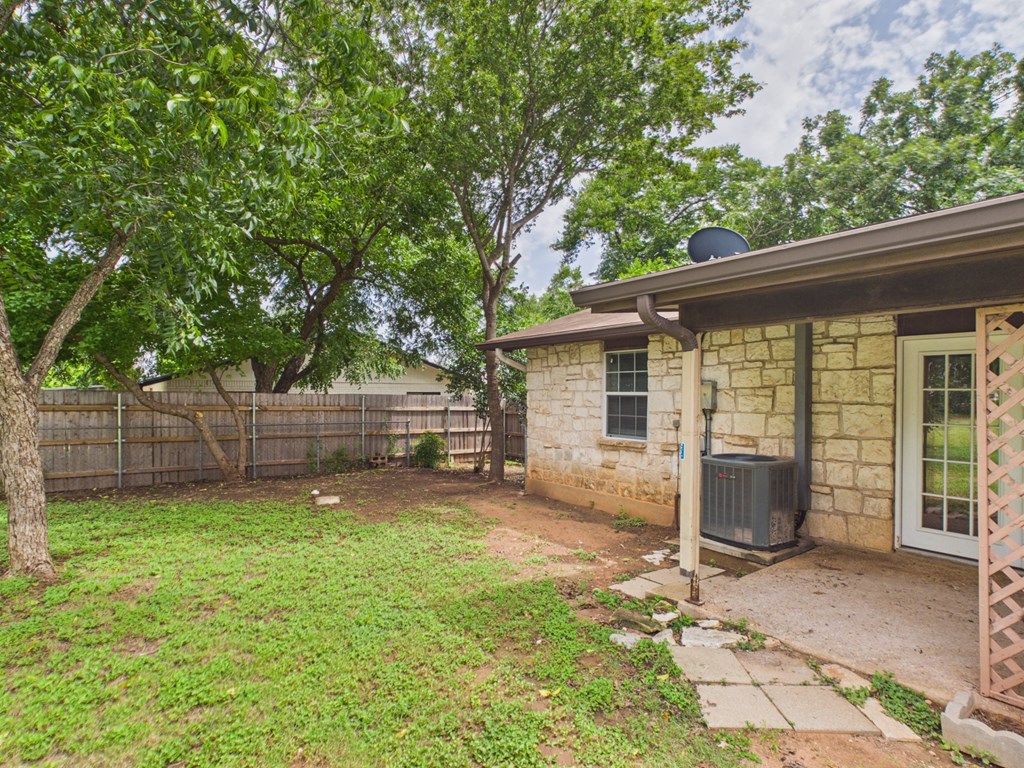 328 Glenmoor Dr Property Photo 24