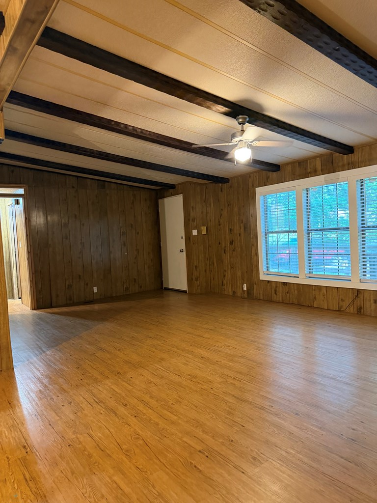172 Sleepy Hollow Property Photo 8