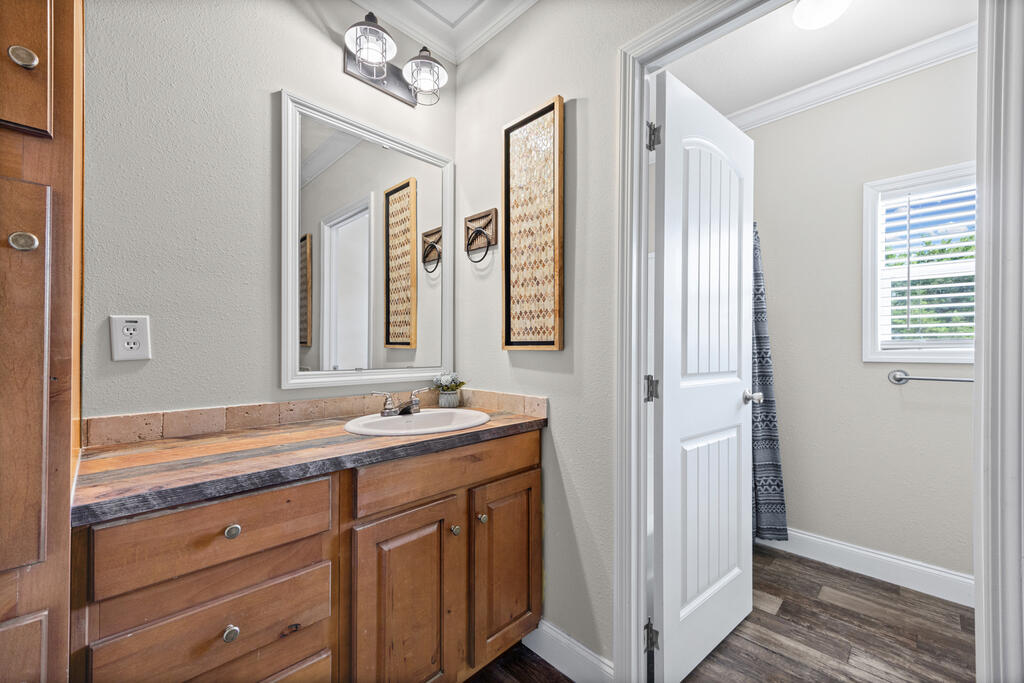 7870 Ranch Rd 165 Property Photo 26