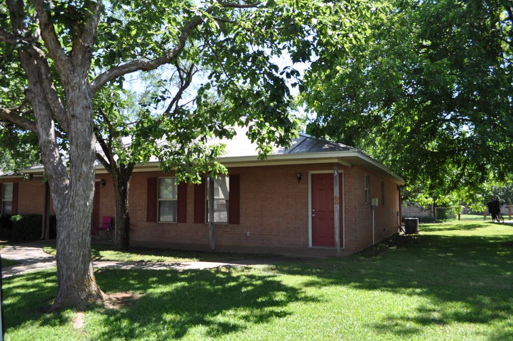 105 Trailmoor # 3 Property Photo 1
