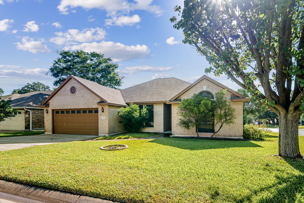 216 Meadow Brook Dr Property Photo