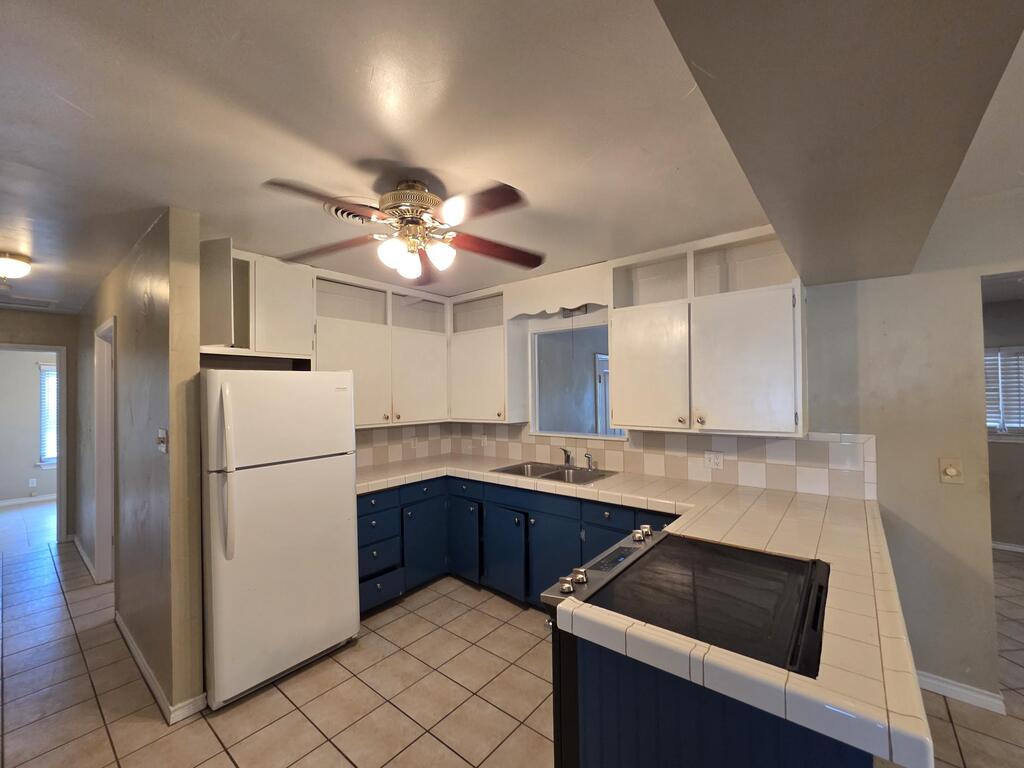 333 W Nimitz St Property Photo 4